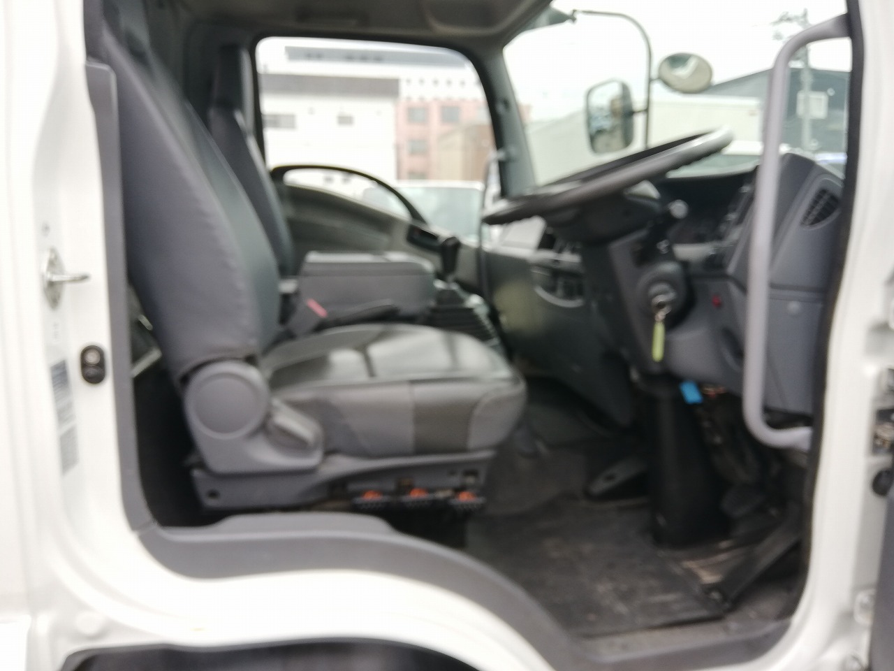 車両イメージ13
