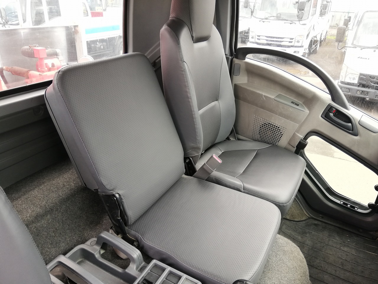 車両イメージ16