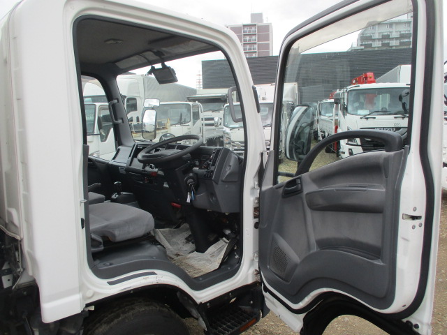 車両イメージ15