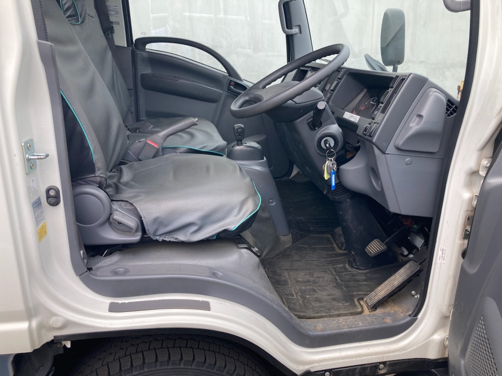 車両イメージ11