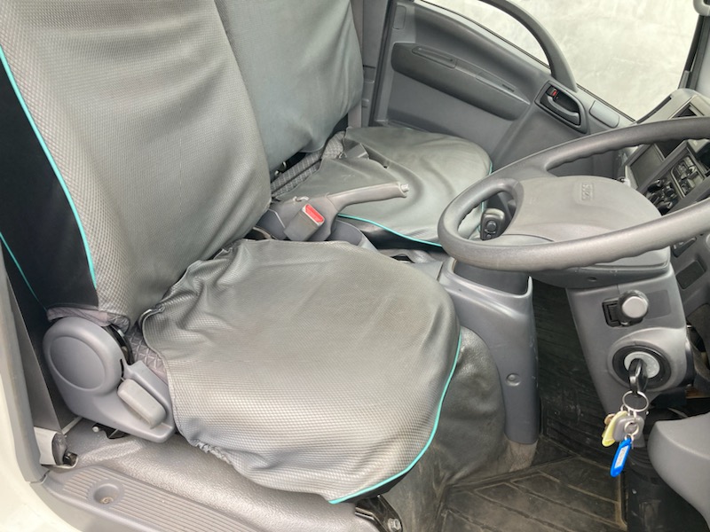 車両イメージ12
